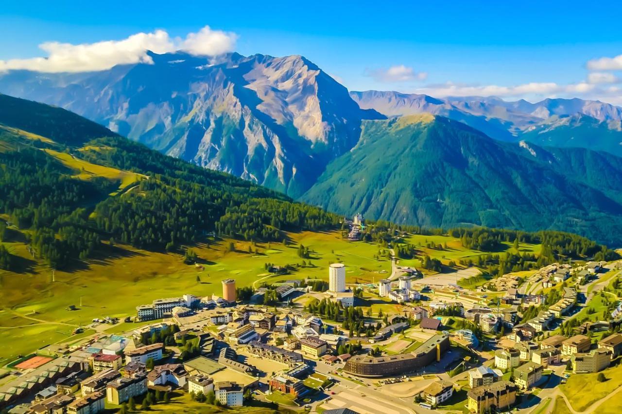 Hotel Shackleton Mountain Resort Сестриере Экстерьер фото