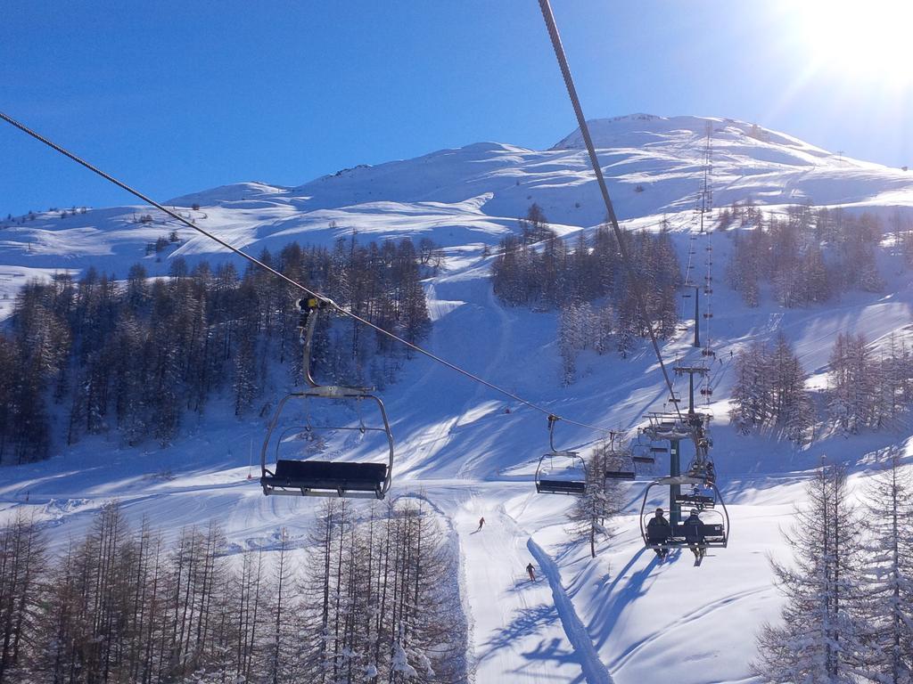 Hotel Shackleton Mountain Resort Сестриере Экстерьер фото