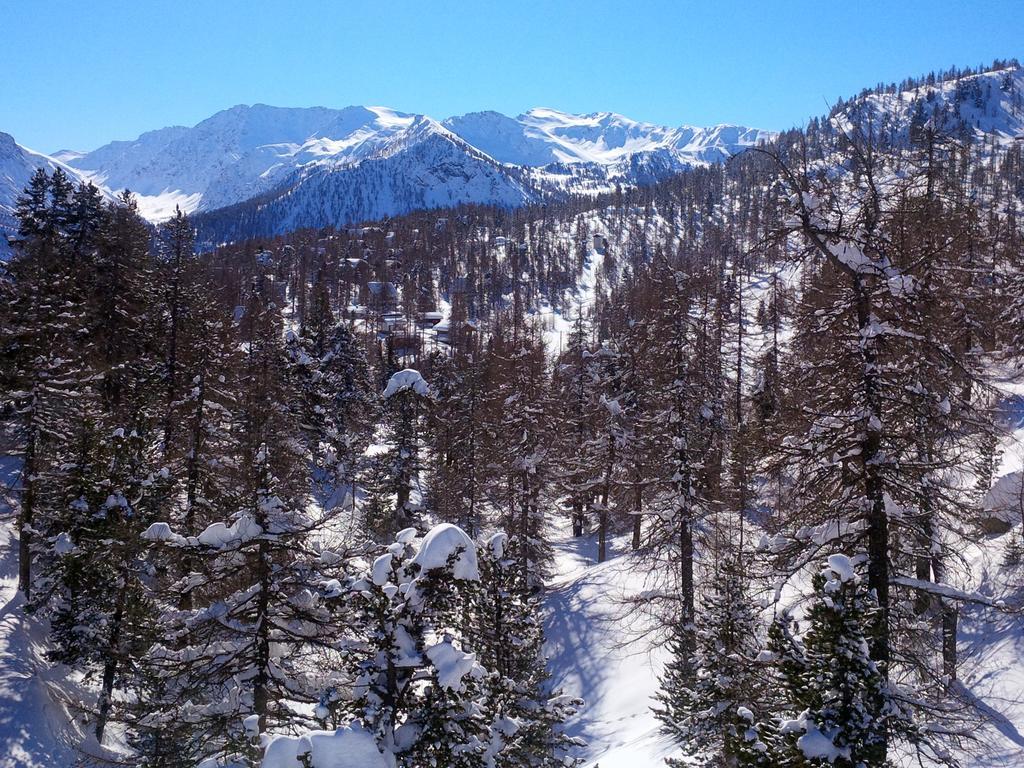Hotel Shackleton Mountain Resort Сестриере Экстерьер фото