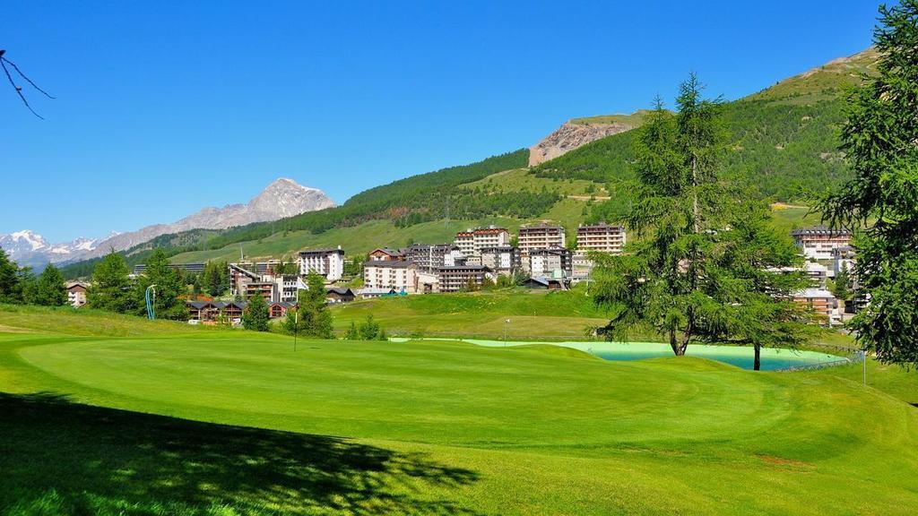 Hotel Shackleton Mountain Resort Сестриере Экстерьер фото