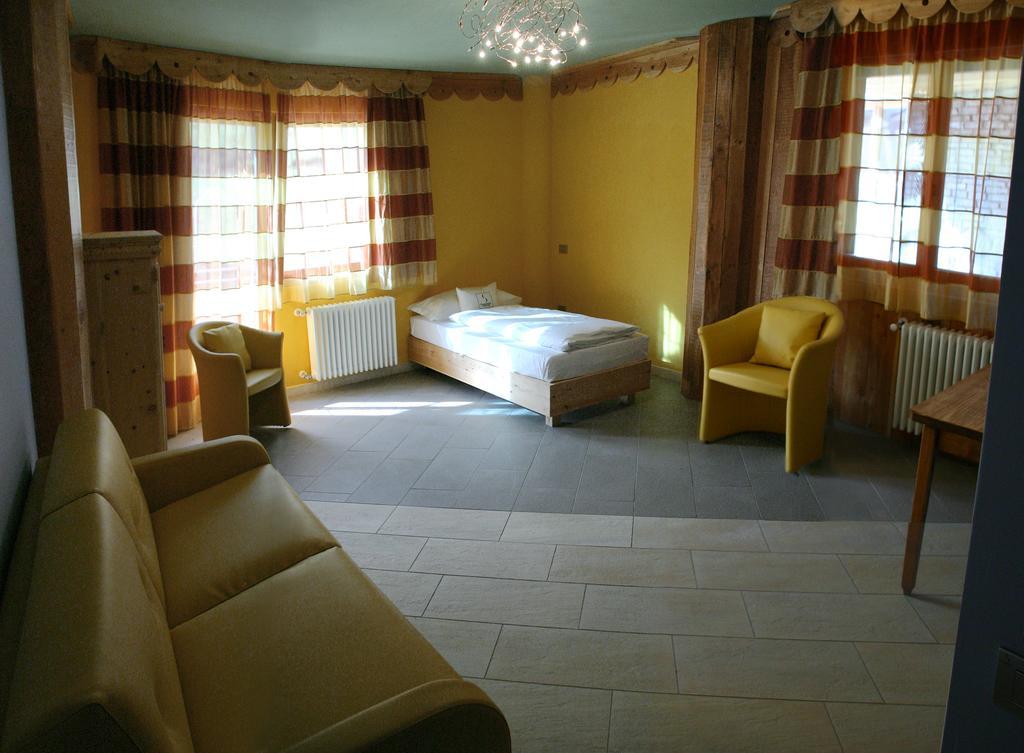 Hotel Shackleton Mountain Resort Сестриере Экстерьер фото