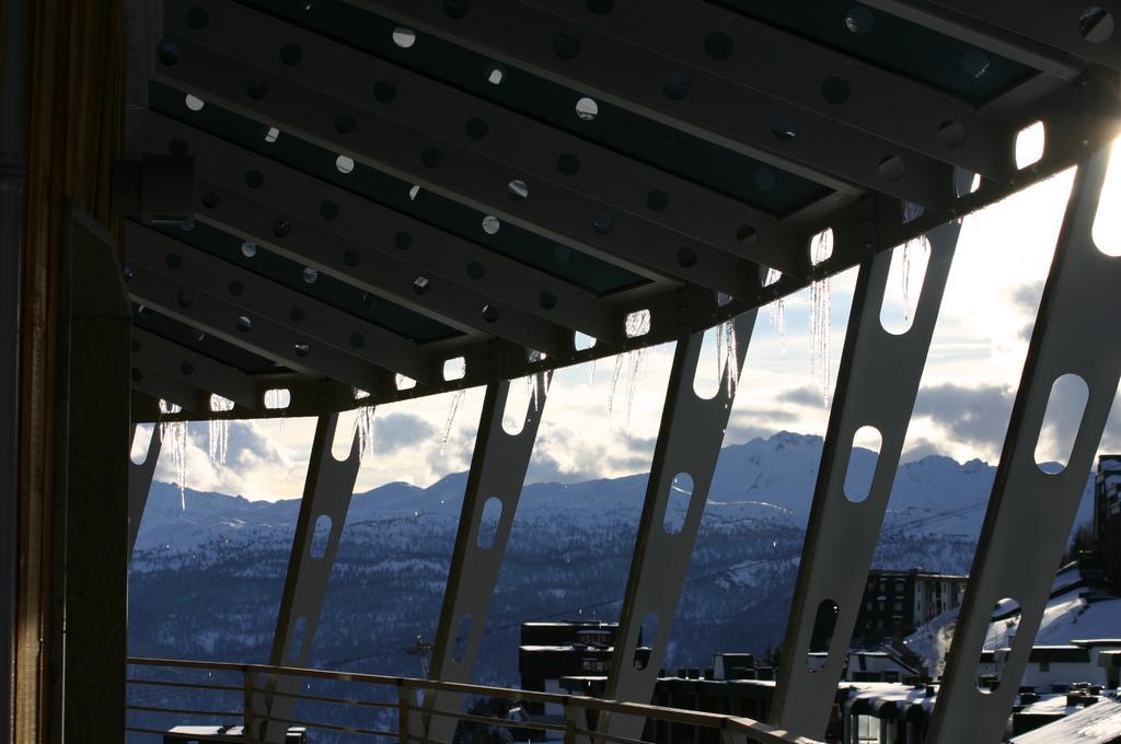 Hotel Shackleton Mountain Resort Сестриере Экстерьер фото