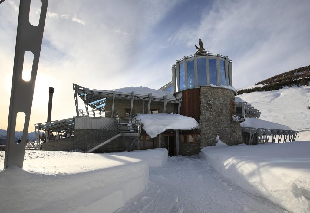 Hotel Shackleton Mountain Resort Сестриере Экстерьер фото
