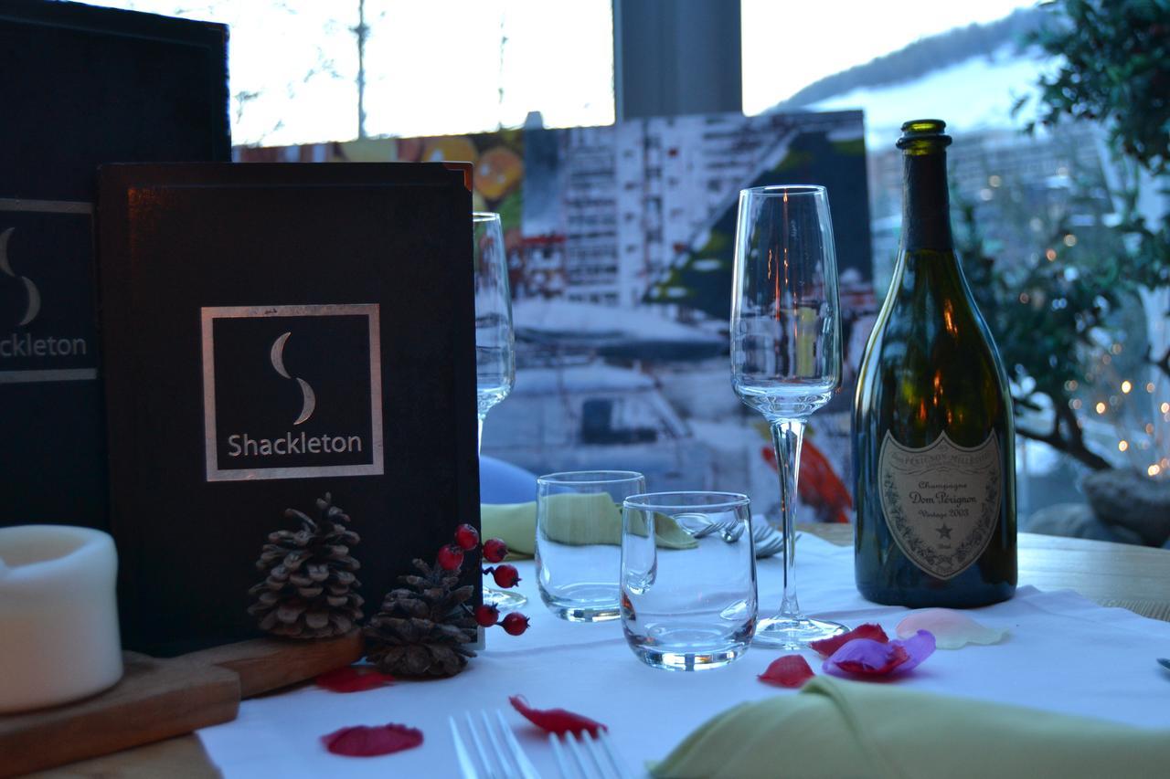 Hotel Shackleton Mountain Resort Сестриере Экстерьер фото