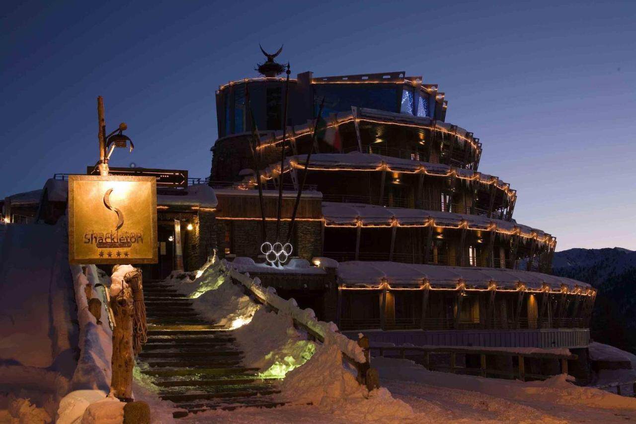 Hotel Shackleton Mountain Resort Сестриере Экстерьер фото